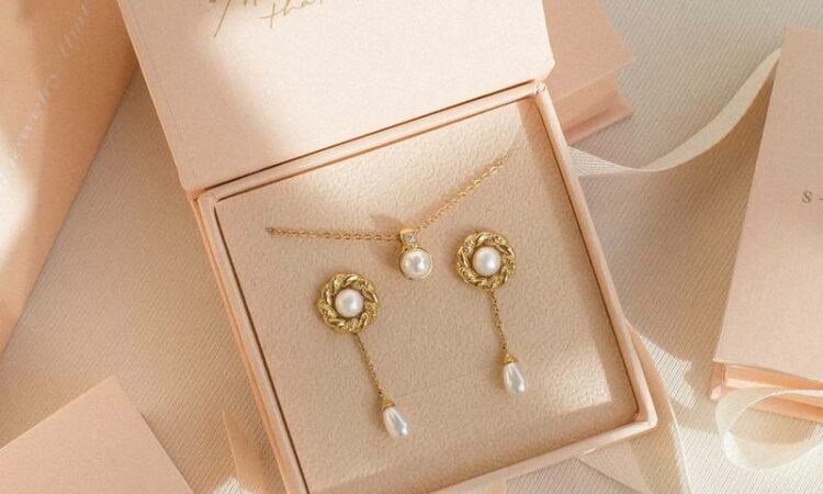 la femme blanc bundle 800x