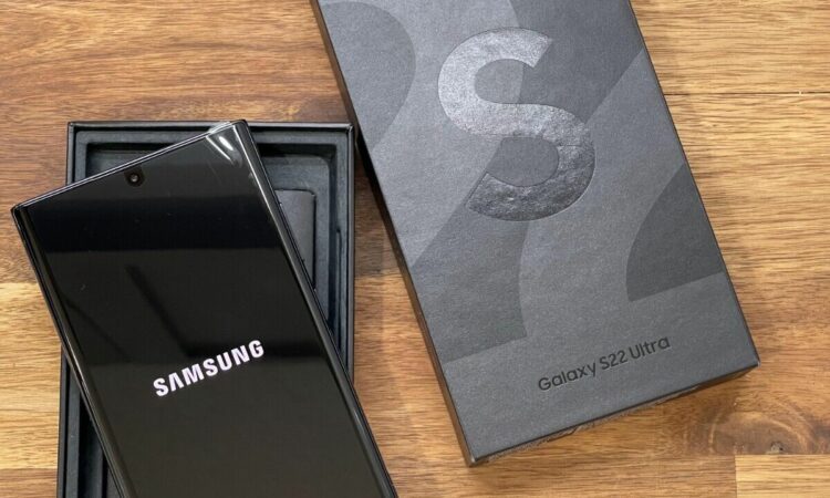 Samsung Galaxy S22 Ultra 2