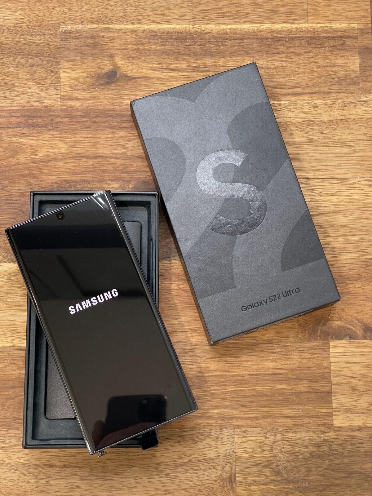 Samsung Galaxy S22 Ultra 2