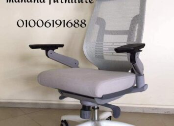 1000089044